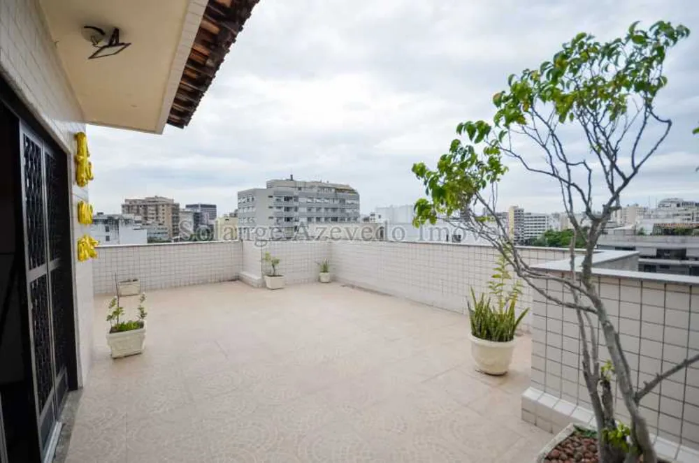 Cobertura, 3 quartos, 247 m² - Foto 4