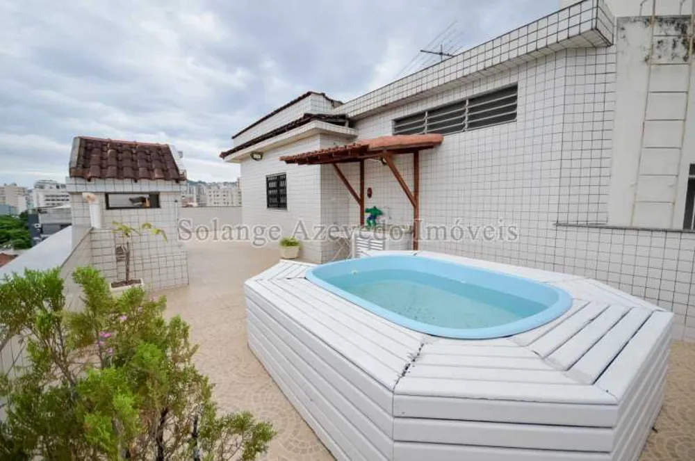 Cobertura, 3 quartos, 247 m² - Foto 2