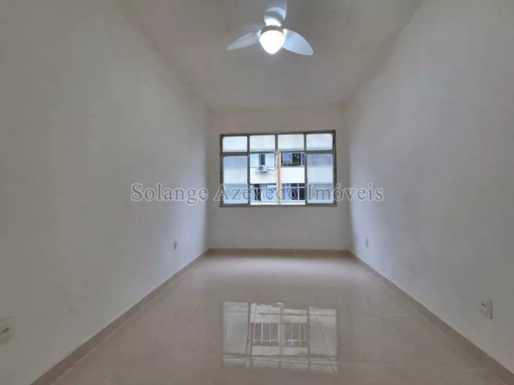 Apartamento, 1 quarto, 27 m² - Foto 1