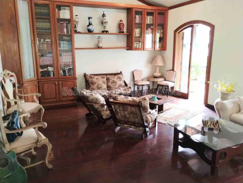 Casa, 4 quartos, 274 m² - Foto 1