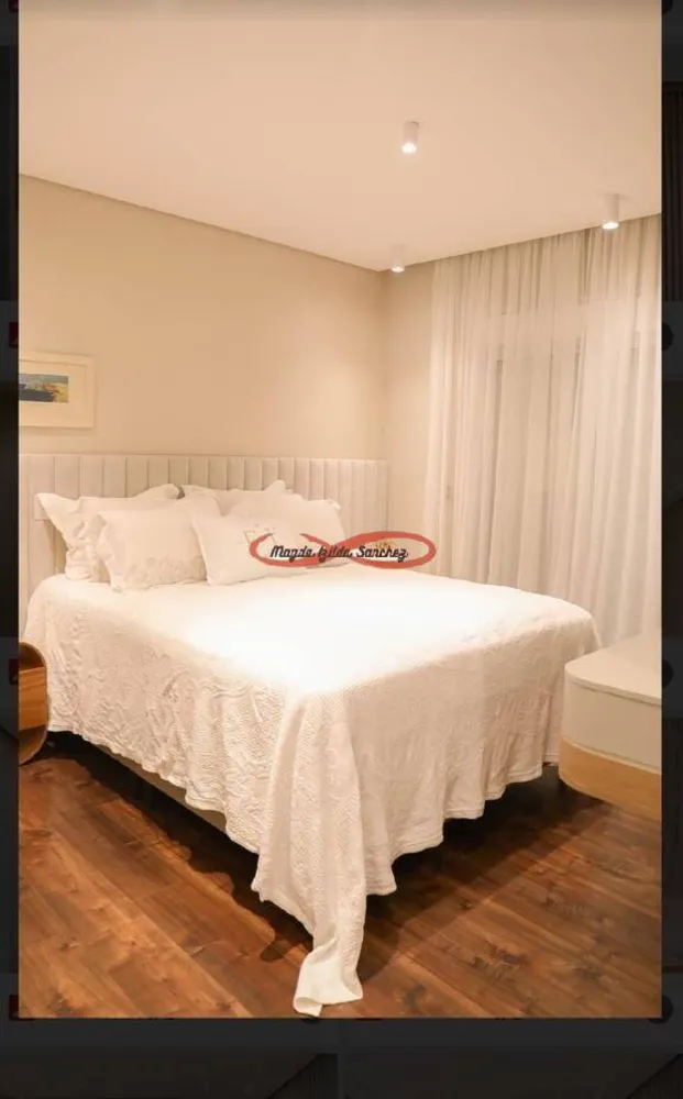 Apartamento, 3 quartos, 240 m² - Foto 2