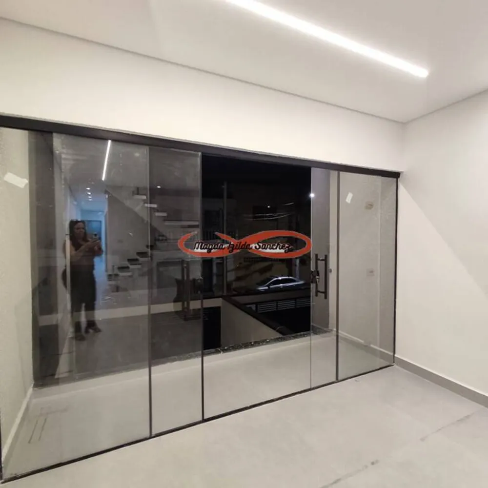 Casa, 3 quartos, 168 m² - Foto 2