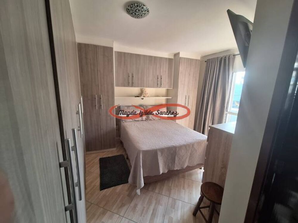 Casa, 41 quartos, 94 m² - Foto 2