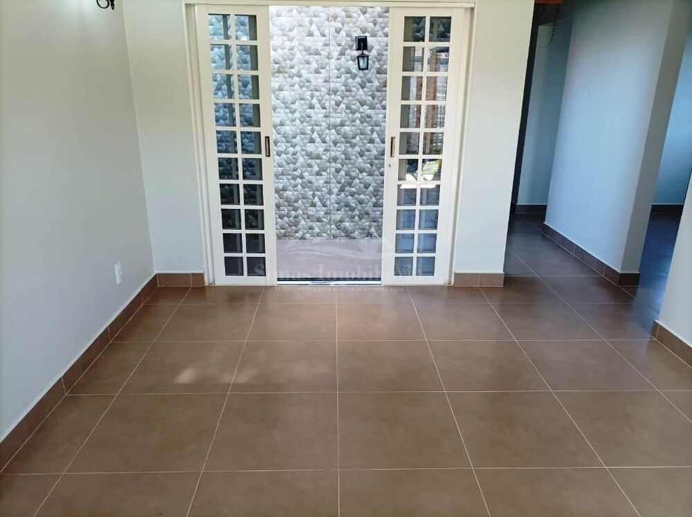 Casa à venda com 3 quartos, 222m² - Foto 7