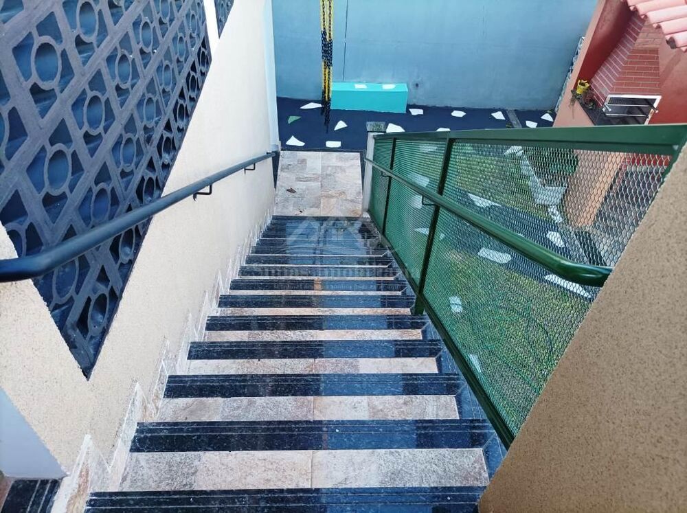 Casa à venda com 3 quartos, 222m² - Foto 35
