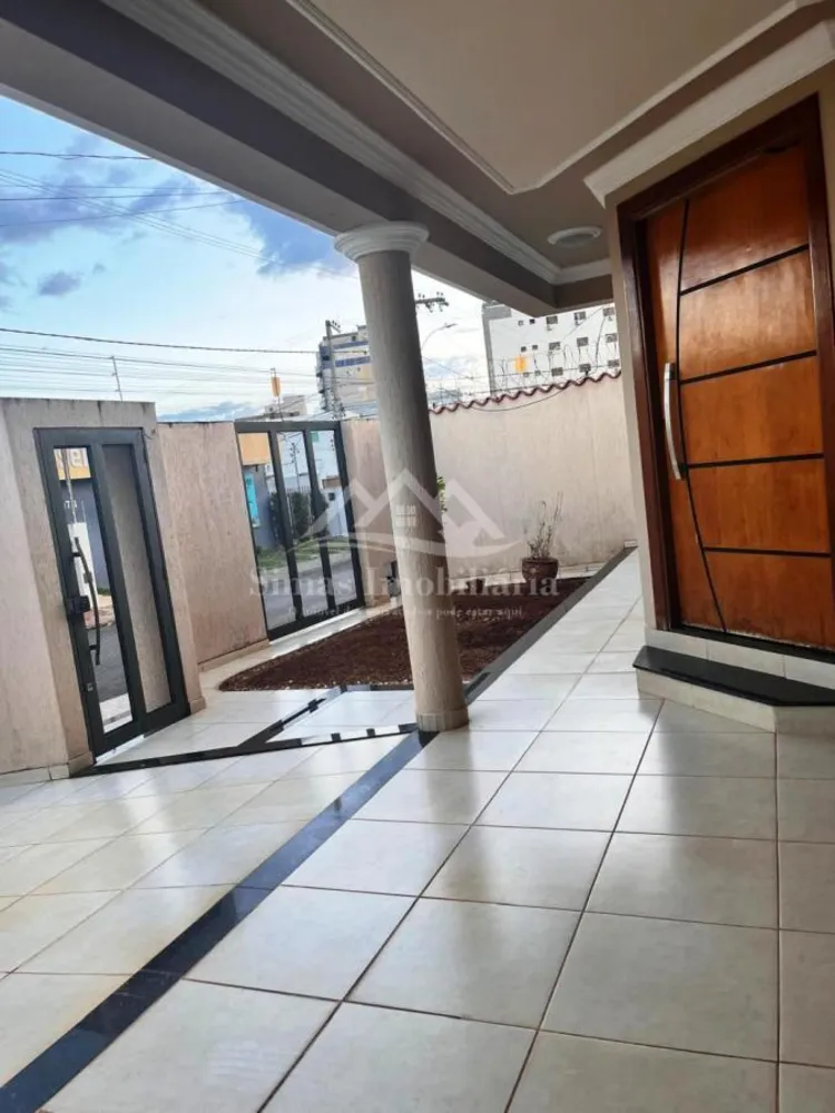 Casa, 3 quartos, 348 m² - Foto 2