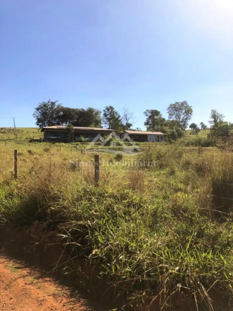 Fazenda à venda com 2 quartos, 3m² - Foto 1