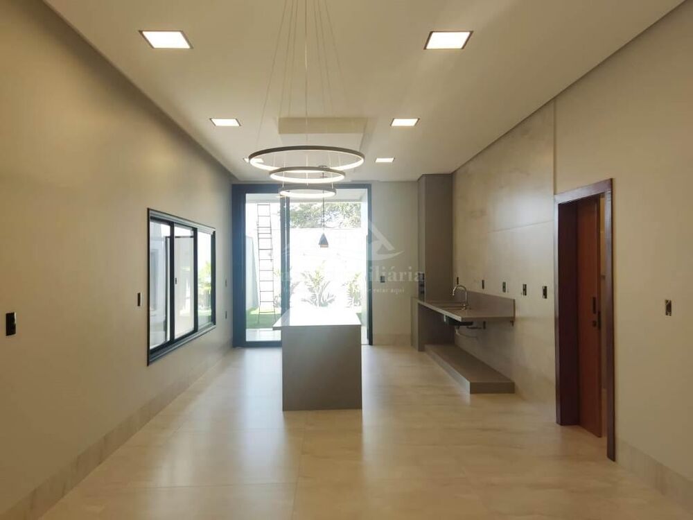 Casa, 3 quartos, 212 m² - Foto 2