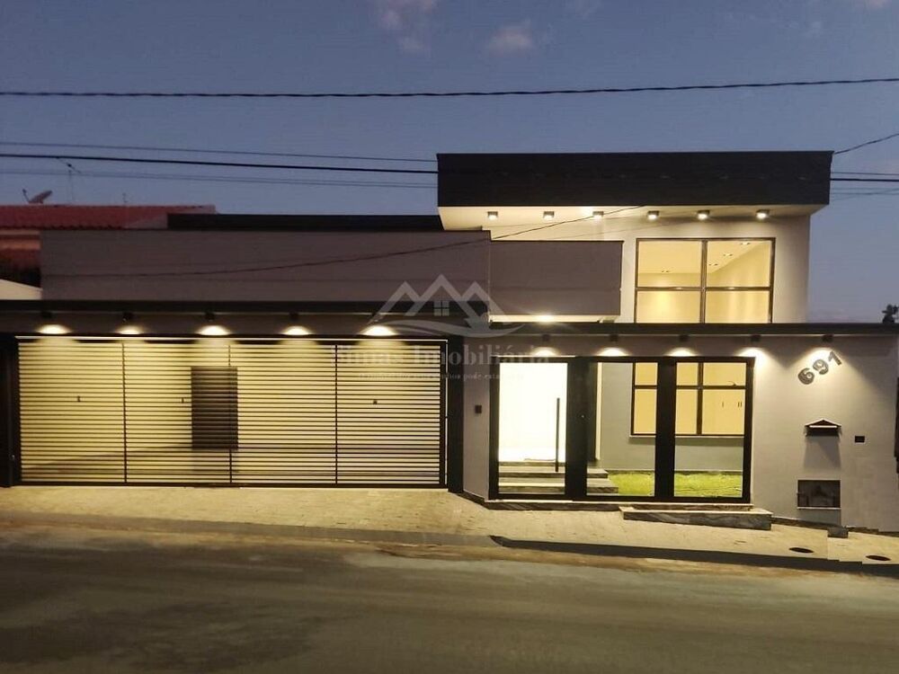 Casa, 3 quartos, 212 m² - Foto 4