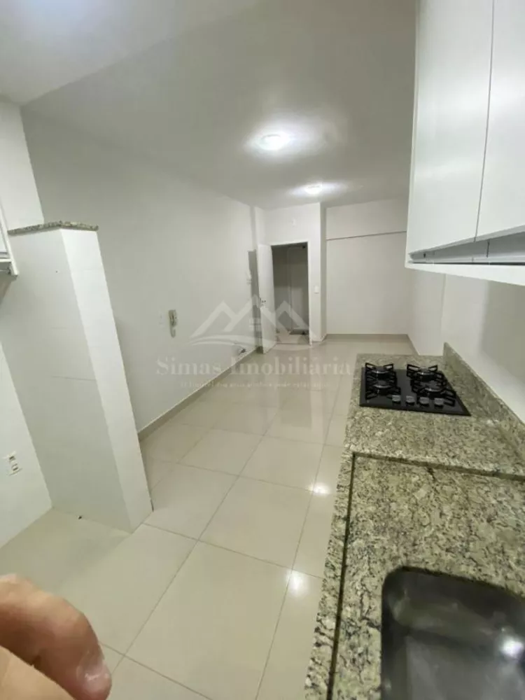 Apartamento à venda com 2 quartos, 65m² - Foto 2