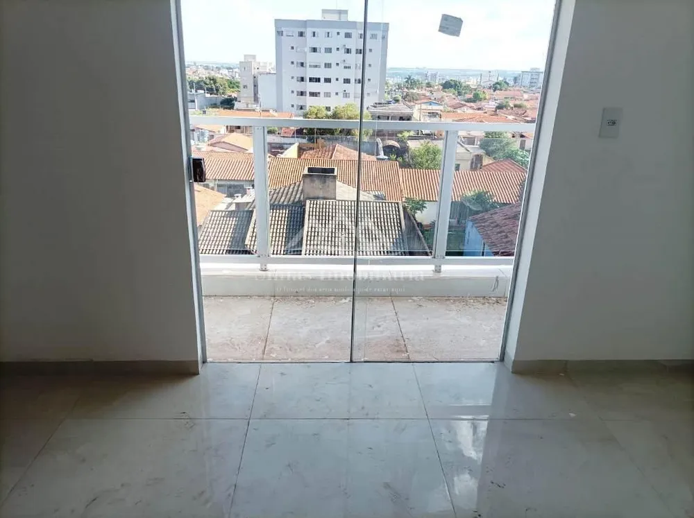 Apartamento, 3 quartos, 80 m² - Foto 2