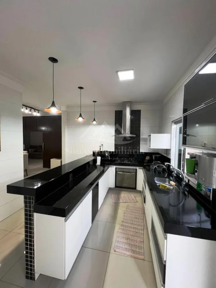 Casa, 3 quartos, 300 m² - Foto 18