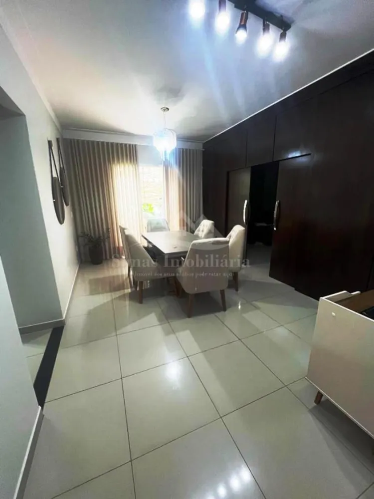 Casa, 3 quartos, 300 m² - Foto 1