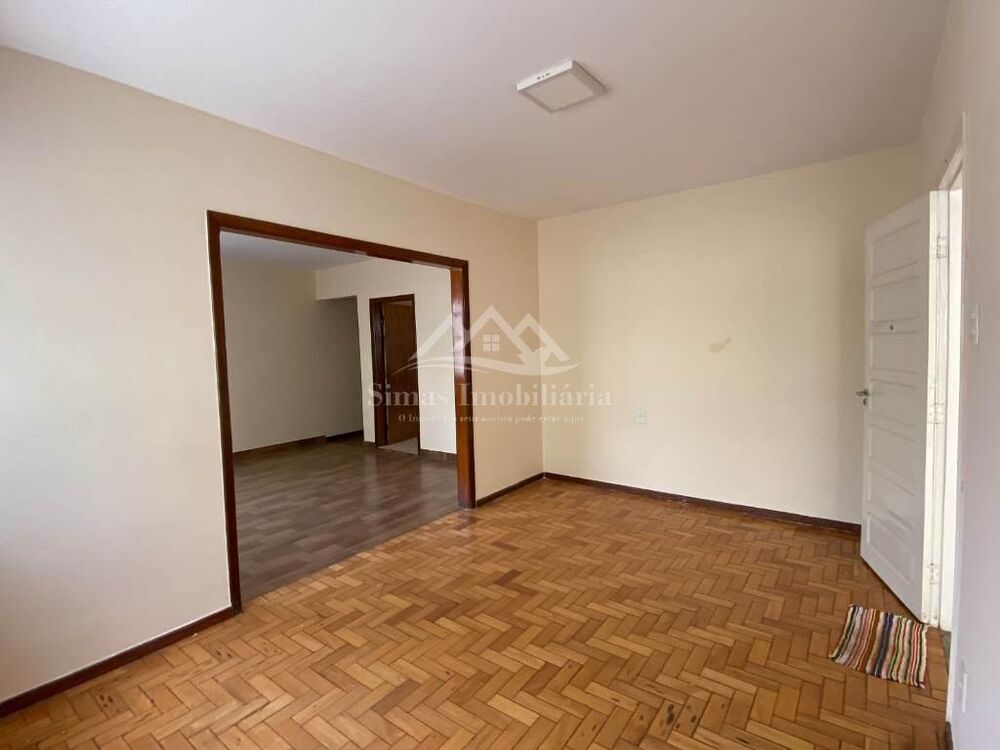 Casa, 3 quartos, 200 m² - Foto 1
