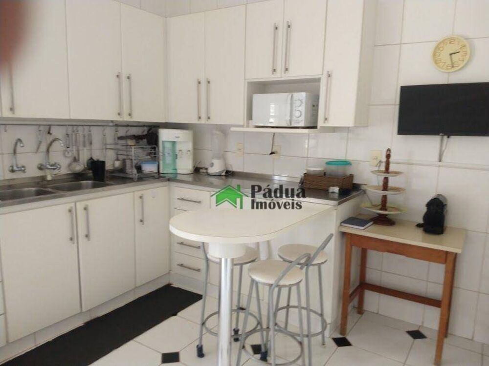 Casa, 4 quartos, 630 m² - Foto 2