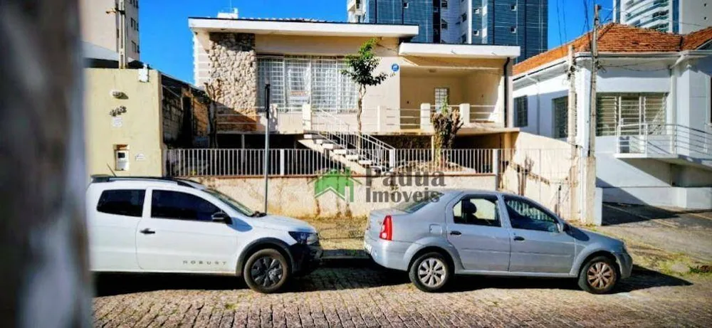 Casa, 3 quartos, 247 m² - Foto 1