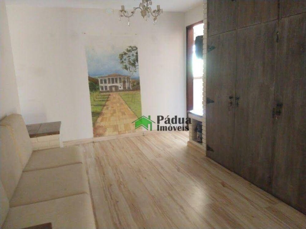 Casa à venda com 3 quartos, 363m² - Foto 6