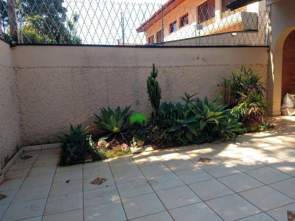 Casa à venda com 3 quartos, 363m² - Foto 3