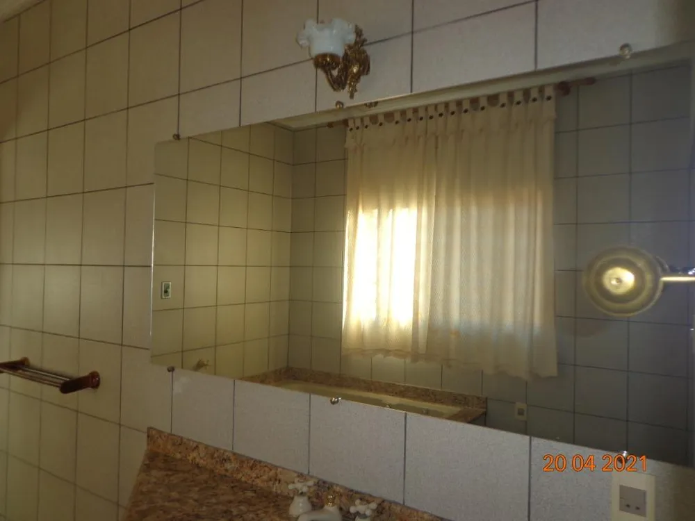 Casa, 3 quartos, 221 m² - Foto 2