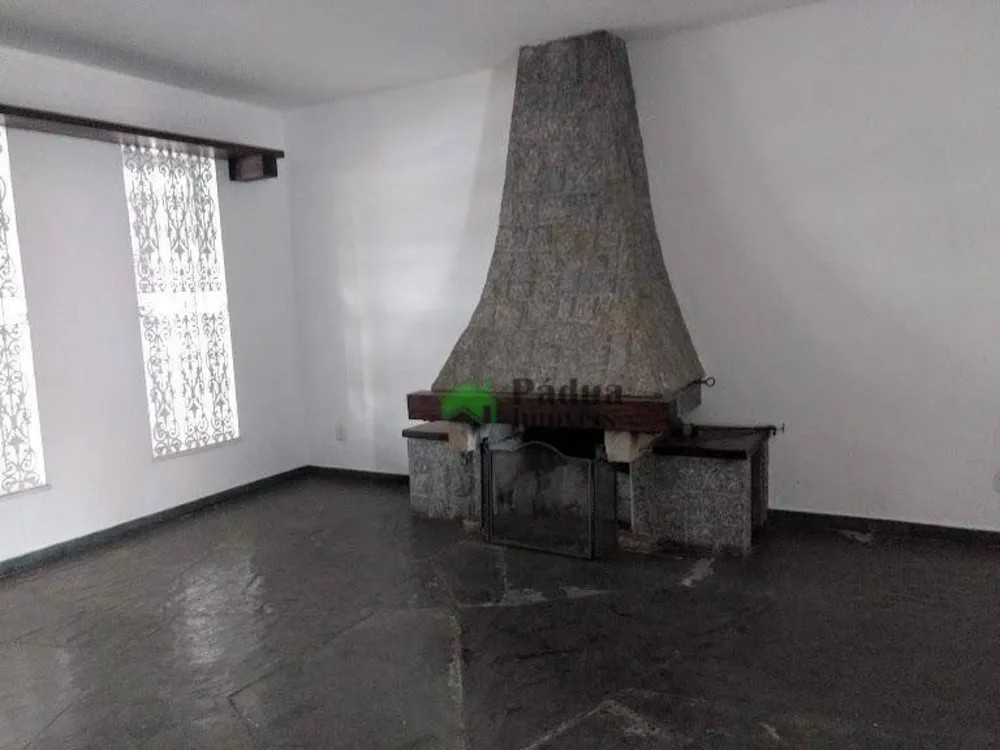 Casa, 3 quartos, 233 m² - Foto 2