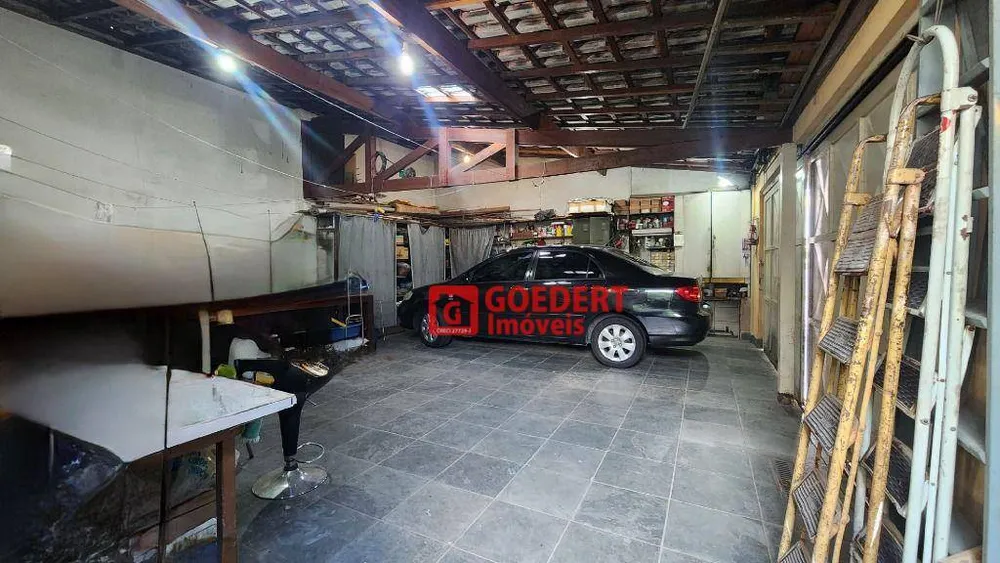 Sobrado, 3 quartos, 239 m² - Foto 8