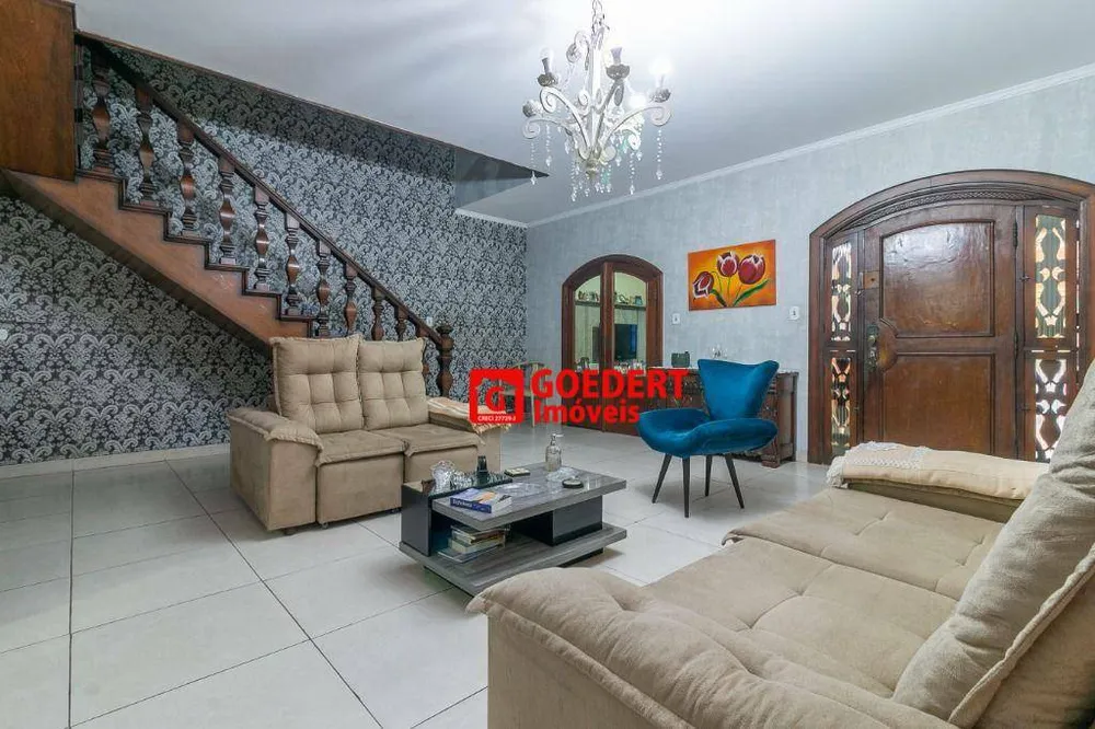 Sobrado, 3 quartos, 282 m² - Foto 1