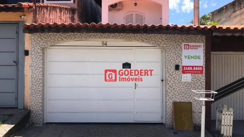 Sobrado, 3 quartos, 208 m² - Foto 1