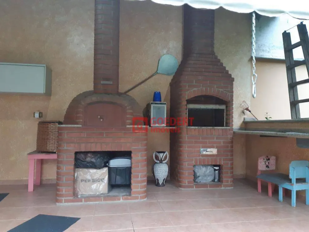 Casa, 3 quartos, 230 m² - Foto 11