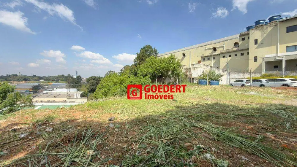 Terreno, 1800 m² - Foto 3