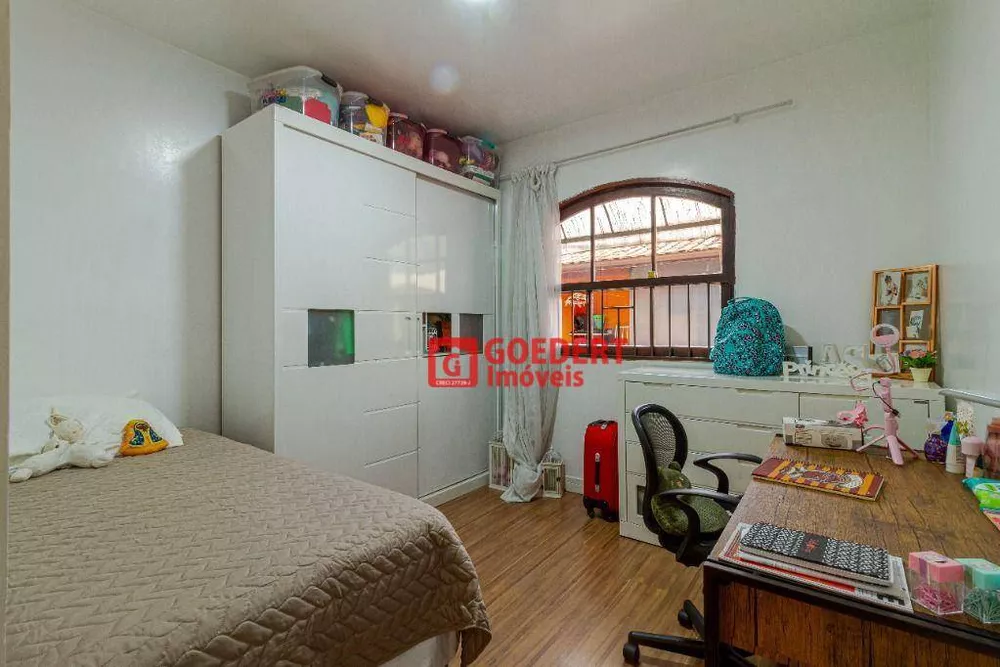 Sobrado à venda com 3 quartos, 208m² - Foto 26