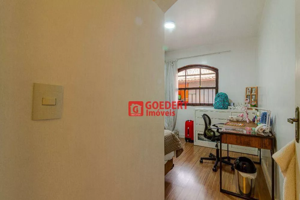 Sobrado à venda com 3 quartos, 208m² - Foto 25