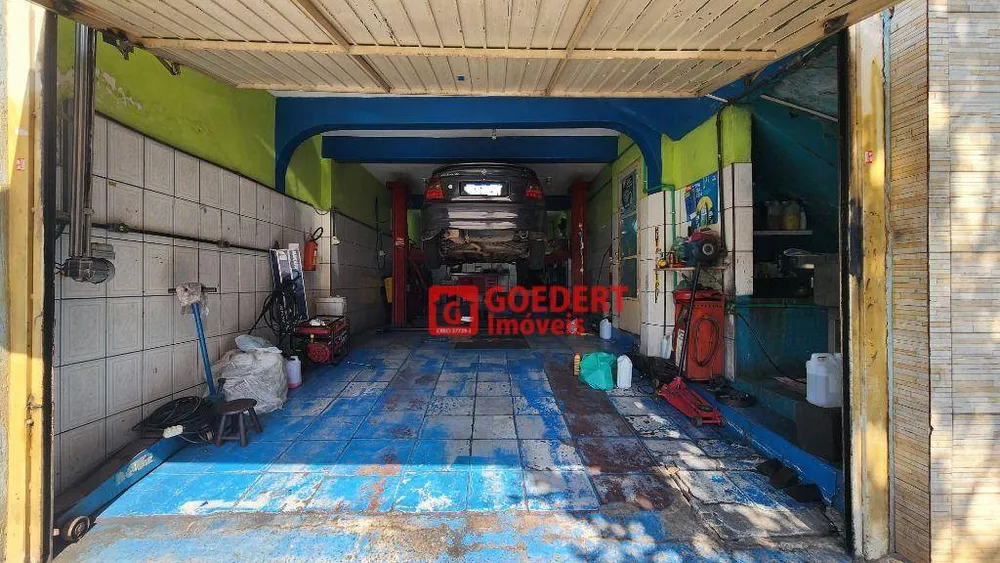 Sobrado, 6 quartos, 223 m² - Foto 2