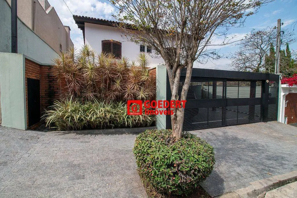 Sobrado, 4 quartos, 269 m² - Foto 2