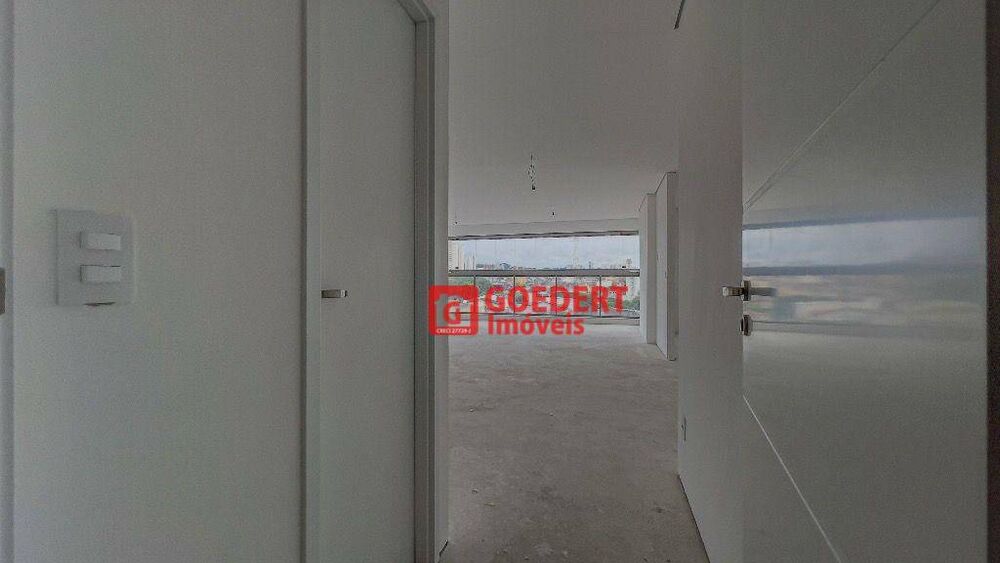 Apartamento à venda com 3 quartos, 150m² - Foto 1