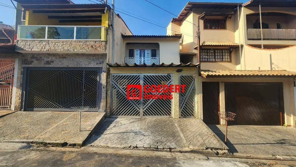 Sobrado, 3 quartos, 180 m² - Foto 2