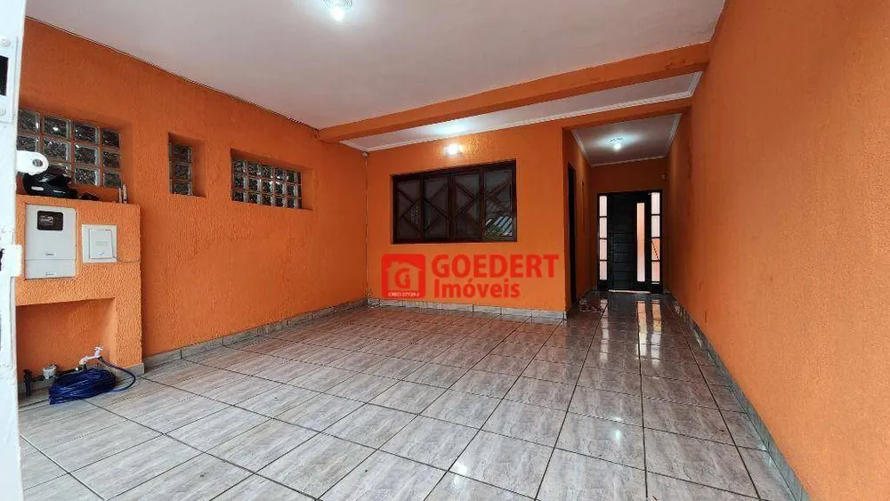 Sobrado, 3 quartos, 220 m² - Foto 1