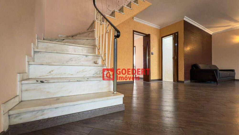 Sobrado à venda com 4 quartos, 306m² - Foto 13