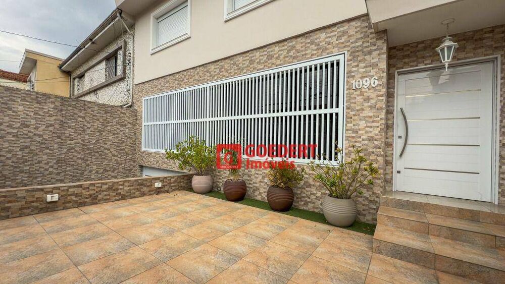 Sobrado à venda com 4 quartos, 306m² - Foto 3