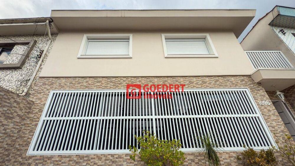 Sobrado à venda com 4 quartos, 306m² - Foto 4