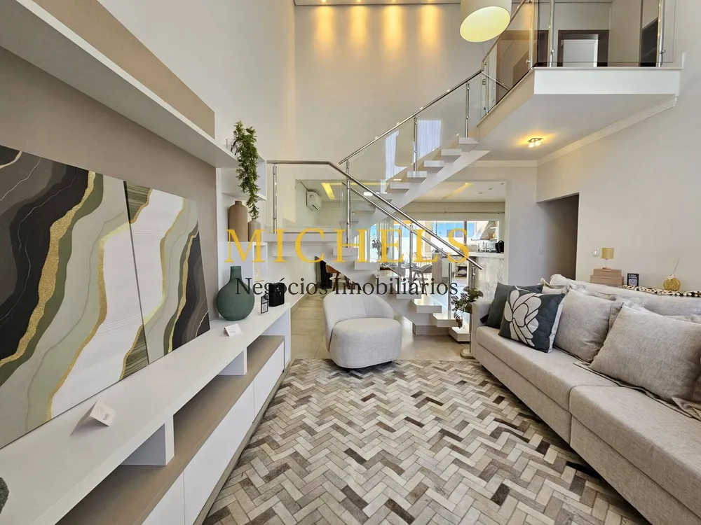 Casa, 4 quartos, 268 m² - Foto 2