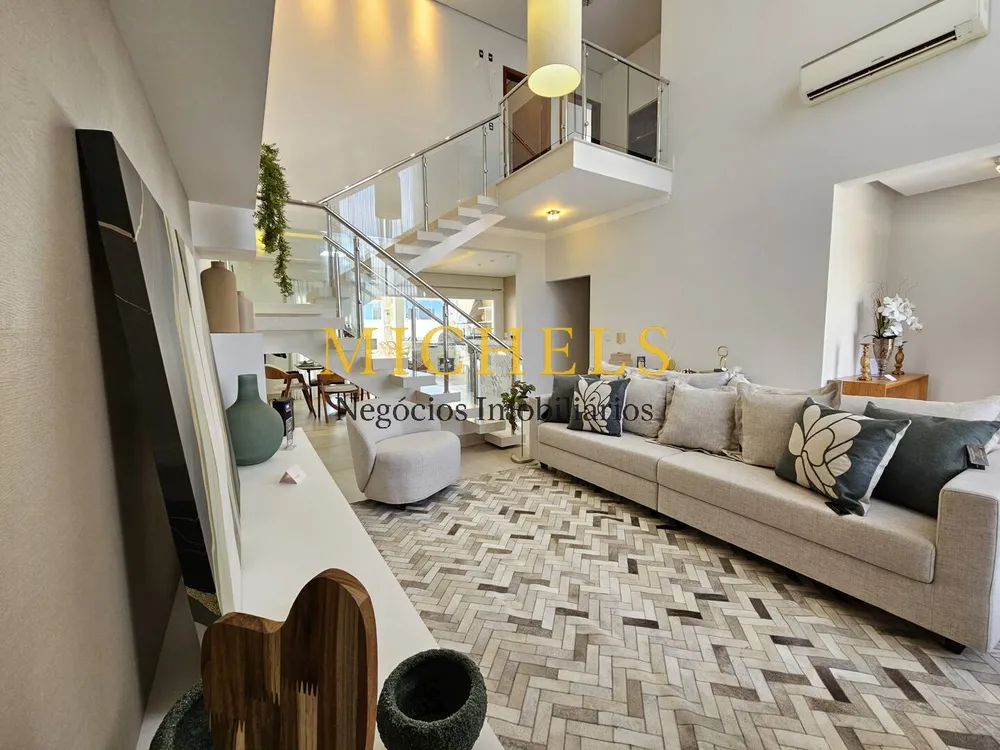 Casa, 4 quartos, 268 m² - Foto 3