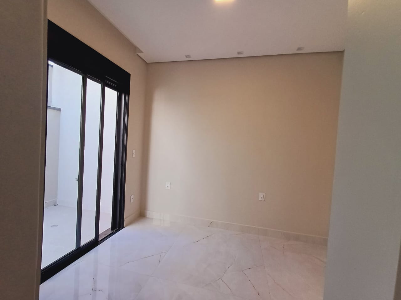 Casa de Condomínio à venda com 3 quartos, 220m² - Foto 12