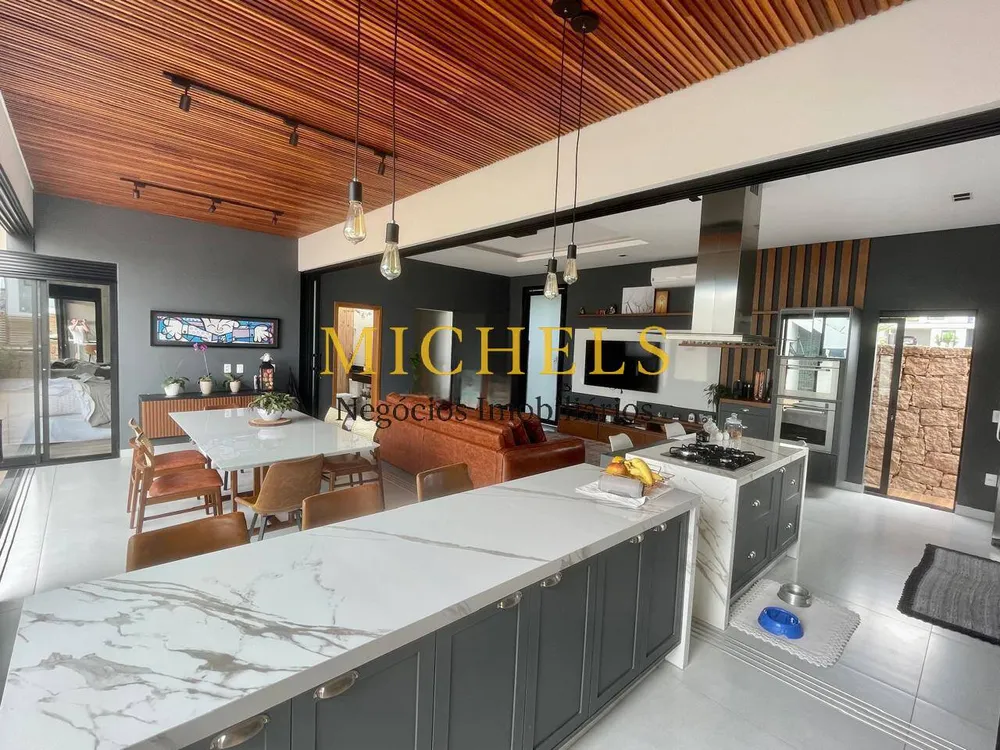 Casa, 3 quartos, 257 m² - Foto 6