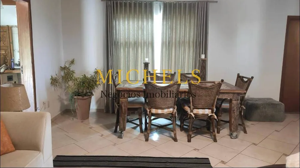 Chácara, 6 quartos, 1350 m² - Foto 2