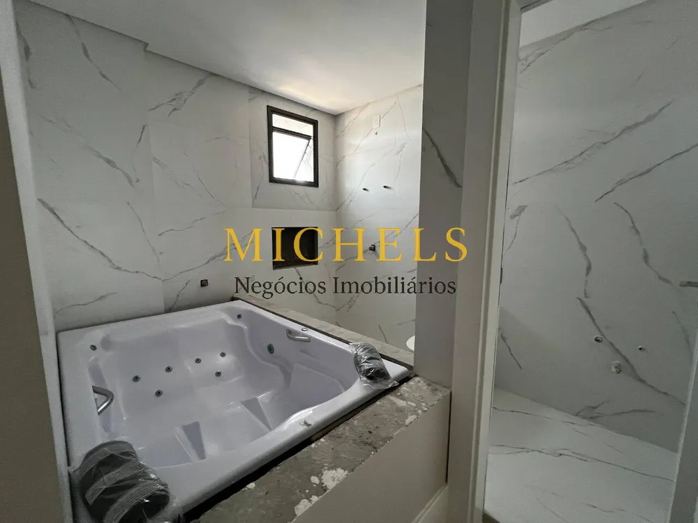 Apartamento, 3 quartos, 135 m² - Foto 1