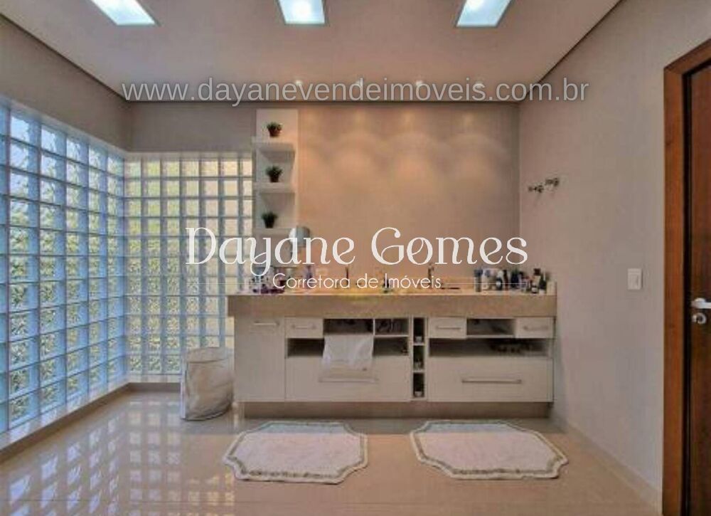 Chácara à venda com 5 quartos, 1000m² - Foto 1