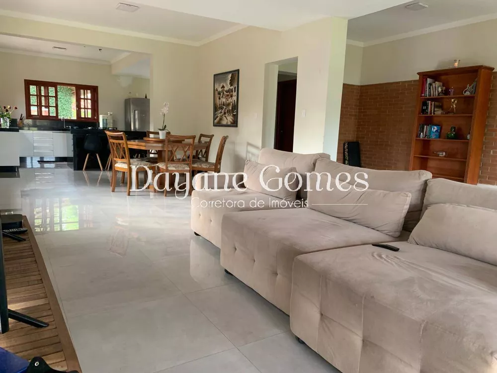 Fazenda à venda com 3 quartos, 400m² - Foto 1