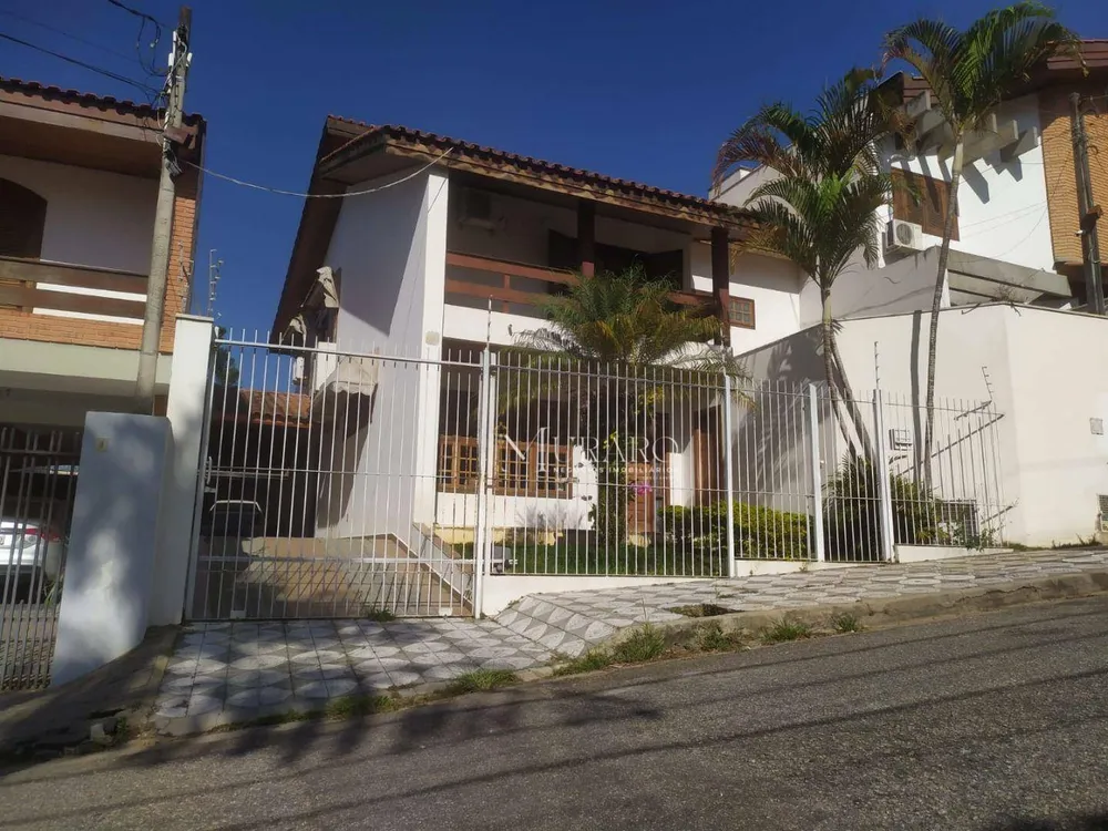 Casa, 3 quartos, 290 m² - Foto 3