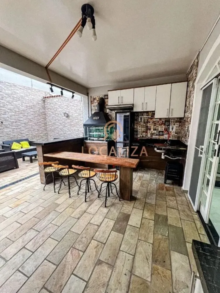 Casa, 4 quartos, 254 m² - Foto 1