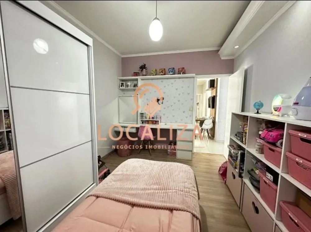 Casa, 3 quartos, 200 m² - Foto 9